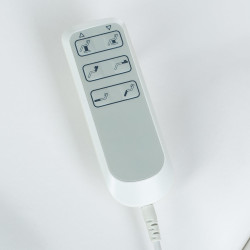 Intuityvus ir tylus elektrinis valdymas – keiskite krėslo pozicijas akimirksniu, nesutrikdydami procedūros eigos
