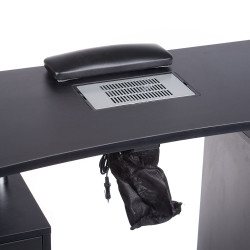 Funkcionalūs stalčiai įrankių tvarkai ir ergonomiška pagalvėlė maksimaliam kliento komfortui
